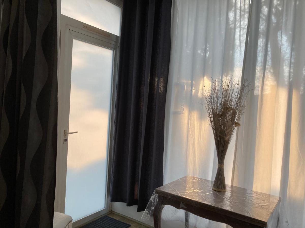 Gite Comme A La Maison Hyères Exterior foto