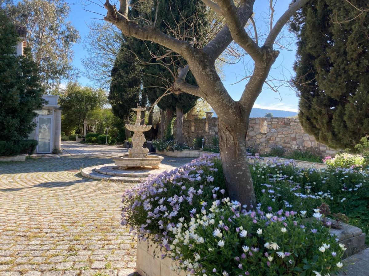 Gite Comme A La Maison Hyères Exterior foto